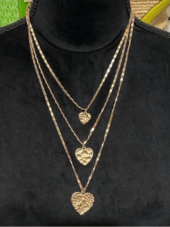 Jewelry - Gold Tone NWOT Triple Heart Layered Necklace